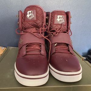 Burgundy Vlado atlas size 11